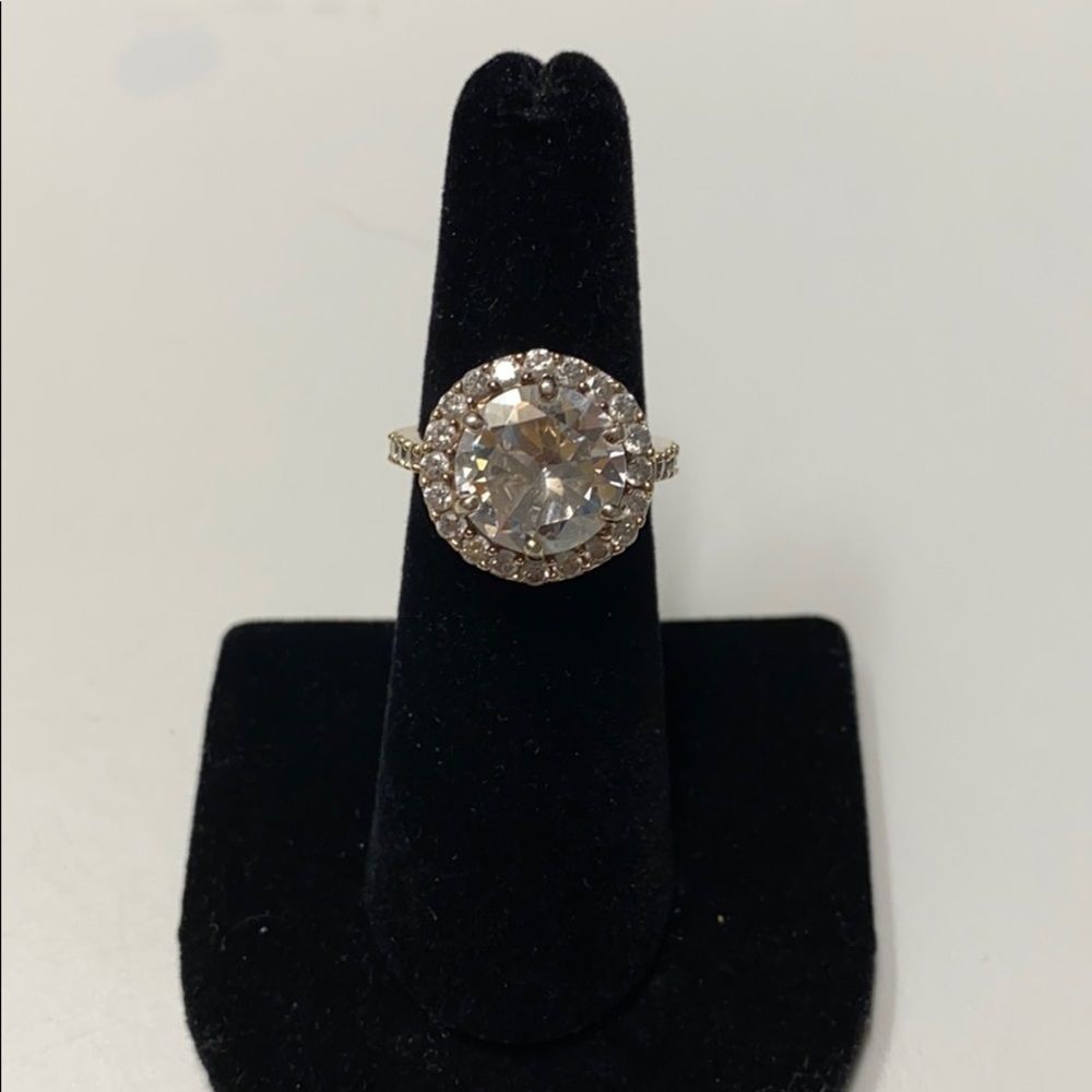 Halo Cupcake Lab Created Diamond Ring